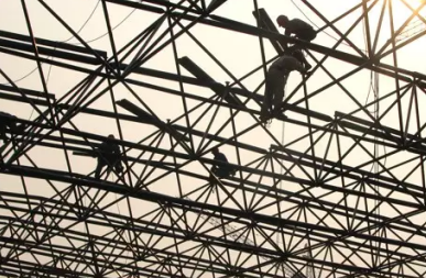 便攜式電動葫蘆在網(wǎng)架滑移中的應用